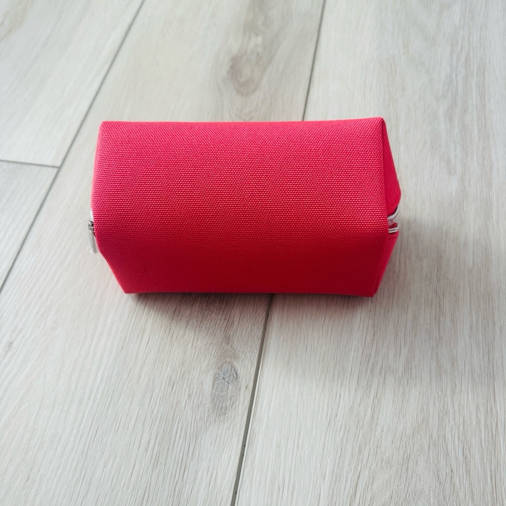 Dior Beauté Trousse Pouch Silver Hardware NIB - Picture 5 of 5